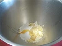 castagnole soffici senza uova all arancia immagine 3