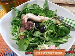 insalata polpo valeriana e olive nere