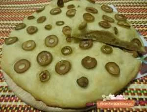ricetta pizza olive verdi