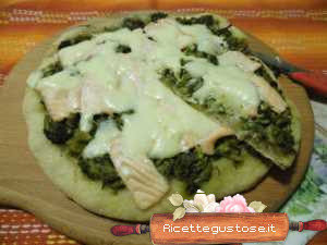 Pizza broccoletti e salmone