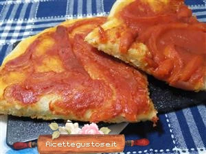 pizza con peperoni sott'olio ricetta