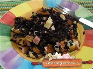 insalata riso nero salame rosa e scamorza ricetta