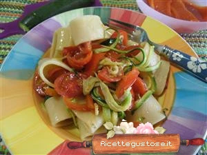 mezze maniche fredde peperoni e zucchine ricetta