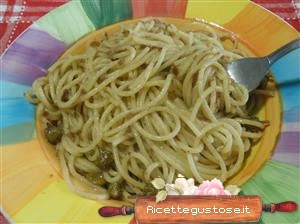 spaghetti aglio oilo e pane alle rape rosse ricetta