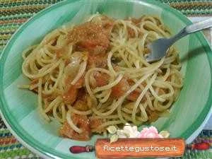 spaghetti pomodoro pesto zucchine rucola