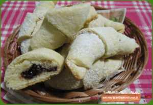 Biscotti della nonna con marmellata