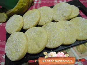 biscotti mais pinoli e limoncello facili