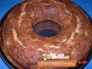 ciambellone banane noci e pinoli ricetta