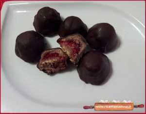 cioccolatini ai lamponi e madera cake