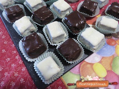 petit four al cioccolato