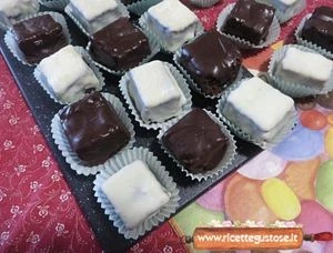 ricetta petit four al cioccolato