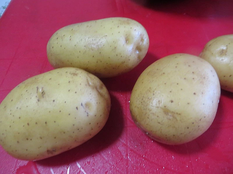 1 immagine bucce di patate fritte