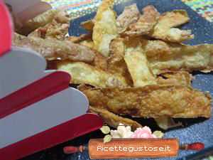 Bucce di patate fritte