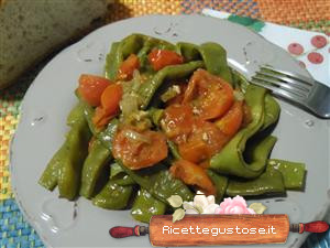 fagioli piattoni pesto e pomodoro