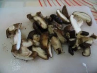 funghi shiitake trifolati immagine 1