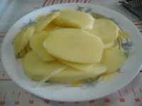 patate a fettine croccanti in forno immagine 1