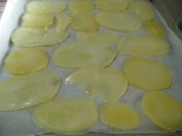 patate a fettine croccanti in forno immagine 3