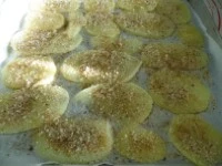 patate a fettine croccanti in forno immagine 4