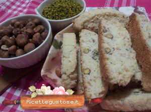 cantucci nocciole pistacchi senza glutine