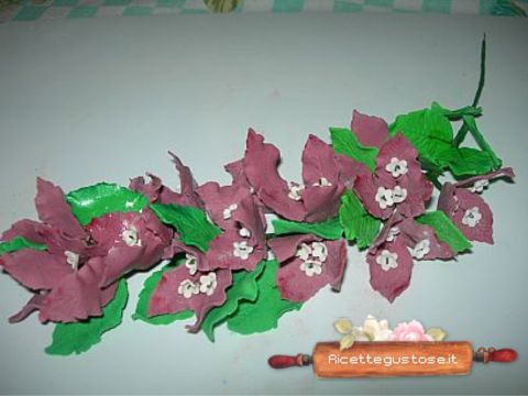 Bouganville in gum paste