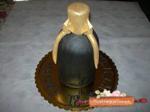 Torta bottiglia profumo lady gaga