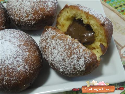 bombe fritte ricotta nutella