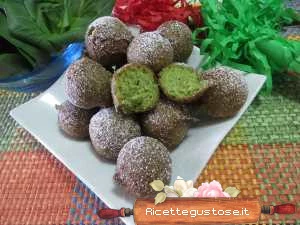 castagnole soffici nocciole e cicorino verde ricetta