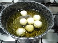 castagnole soffici senza uova all arancia immagine 6