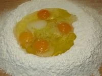 castagnole vuote al alchermes immagine 1