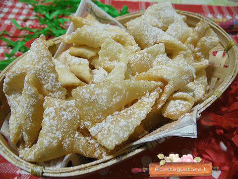 chiacchiere al cocco