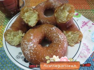 ciambelle fritte soffici alla ricotta