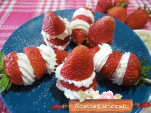 fragole con frosting al mascarpone ricetta