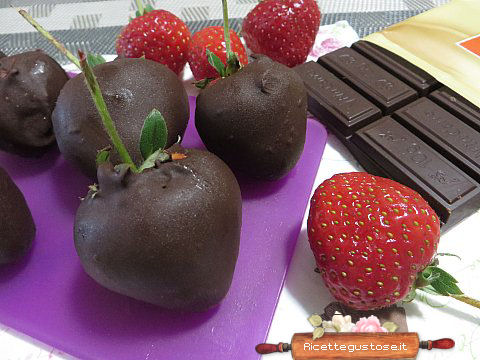 fragole al cioccolato