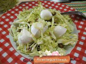 Insalata di cavolo cappuccio gustosa