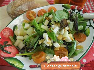 insalata croccante formaggio corn flakes