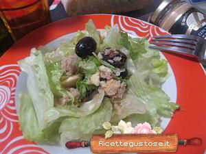 insalata iceberg crostini di pane ricetta