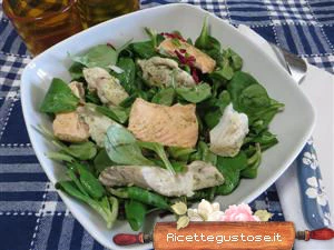insalata con pesce valeriana e carote viola sfiziosa