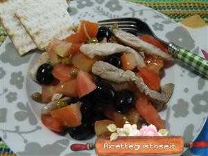 insalata pomodori e pollo sott'olio