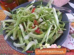 insalata puntarelle feta e pomodorini gustosa
