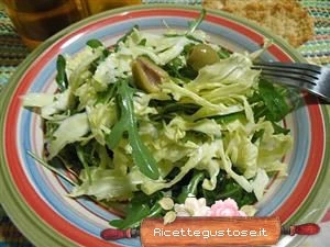 insalata rucola e cavolo cappuccio gustosa