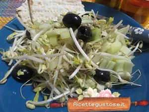 insalata germogli di soia sfiziosa