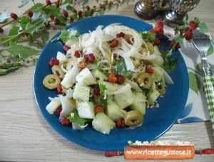 insalata spinacio fragola sfiziosa