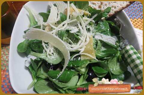 insalata valeriana alici e grana padano