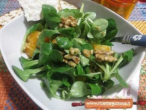 Insalata sfiziosa songino arance e noci