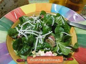 insalata songino simmenthal e grana padano sfiziosa