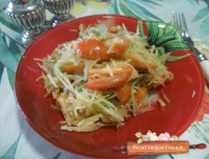 insalata yacon e formaggio olandese al pesto verde
