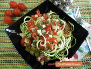 spaghetti di zucchine in insalata ricetta