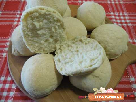 Panini all'olio aromatizzato