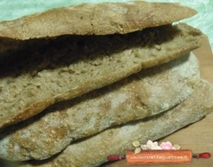 panini senza impasto farina di malto nero ricetta