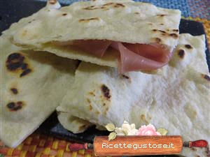 ricetta piadina con esubero pasta madre